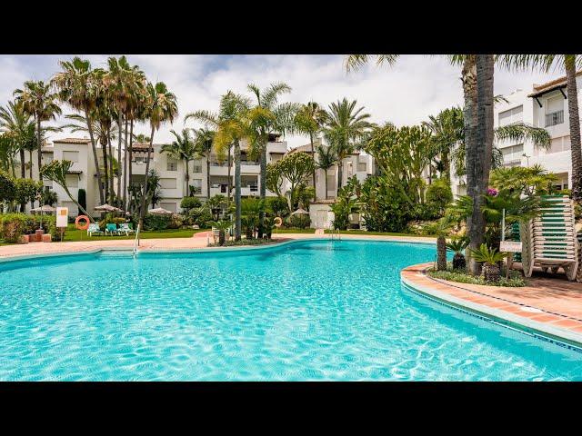 Luxury 2 bedroom penthouse for sale in the beachfront community of Costalita, Estepona