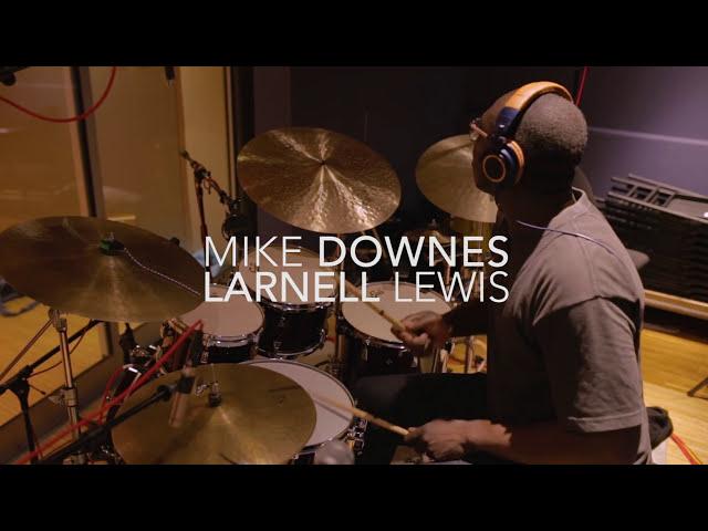 Mike Downes & Larnell Lewis funk bass and drum groove