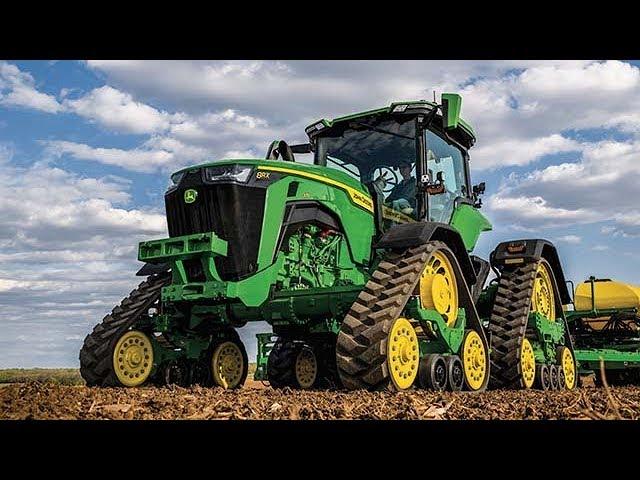 8R, 8RT, and 8RX Tractors Walkaround | John Deere