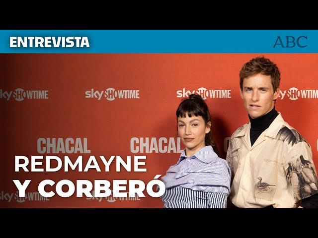 Eddie Redmayne y Úrsula Corberó protagonizan la serie 'CHACAL'