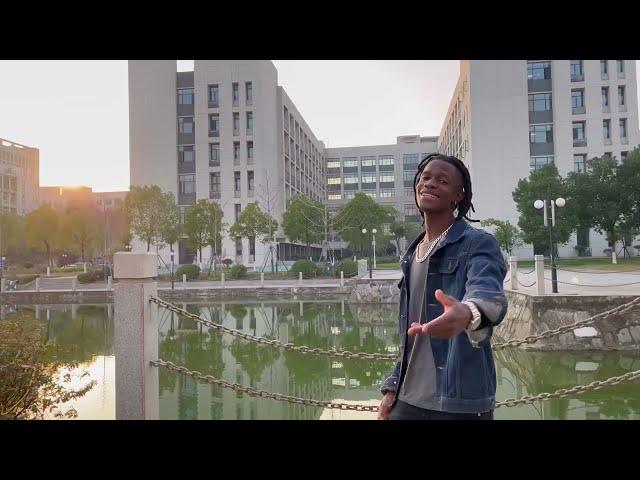 Sehloyd - LONELY (Official Video)...MIXED FEELINGS ALBUM 2023)