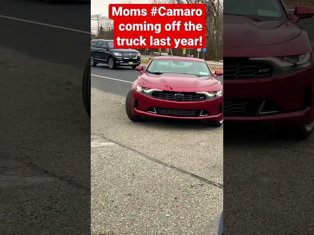 #Moms 2022 #Chevy #Camaro coming off the truck #chevrolet #viral #camarosix #camarors #shorts #cars