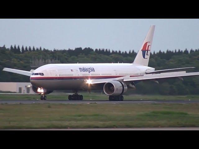 Malaysia Airlines Boeing 777-200ER 9M-MRO Landing at NRT 34R