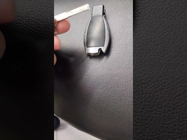 Как заменить батарейку в ключе Mercedes