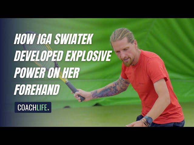 How Iga Swiatek Developed Explosive Power on Her Forehand with a Linear Swing