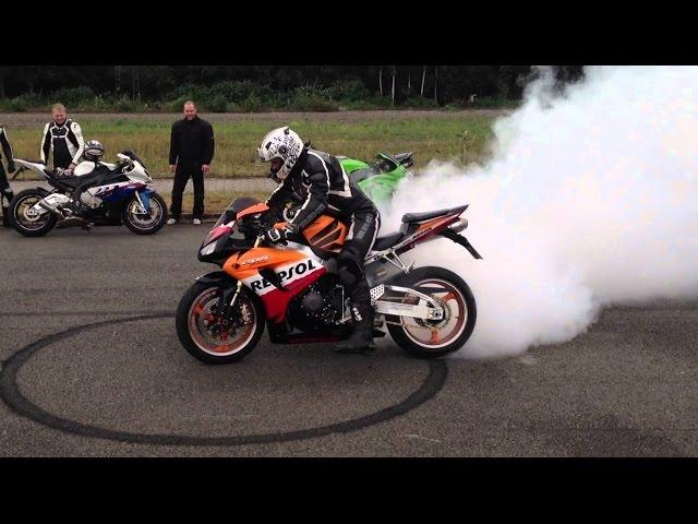 BIKERS Compilation 2016 -  Burnout, Acceleration, Beautiful Motorbike Sounds! Motorrad