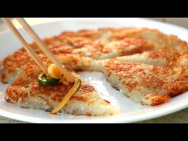 Simple potato pancake (Gamjajeon: 감자전)