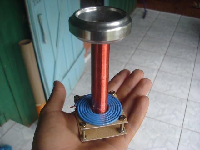 Mini bobina de tesla SGTC 1  (mini tesla coil)