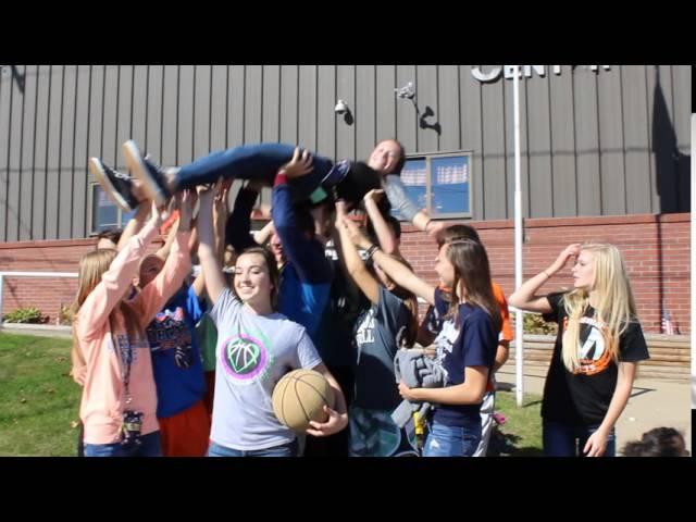 Miranda's 16th Birthday, Crowdsurfing