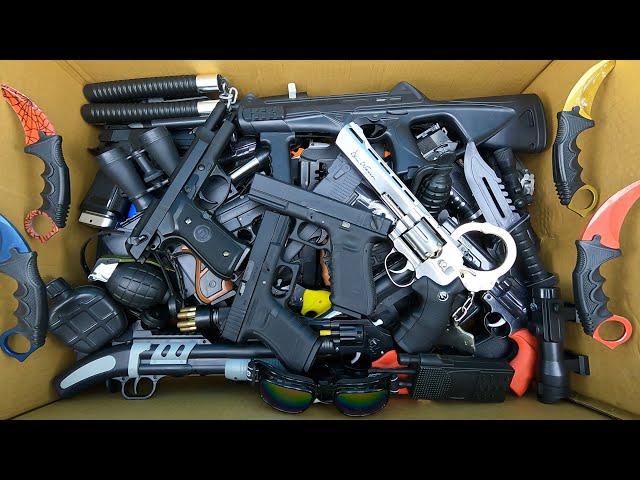 Airsoft Guns Beretta M92, Glock 17 And 18, Airguns Dan Wesson 6 Revolver And Box Of Toy Guns