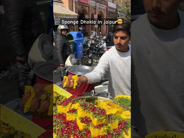 Gujarati Sponge Dhokla in Jaipur #shorts #dhokla #indianstreetfood