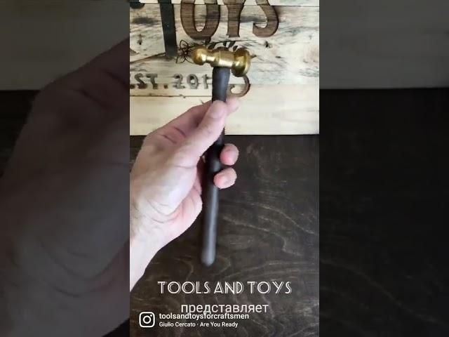 Новый молоток для отбивки шва от Tools and Toys for Craftsmen.