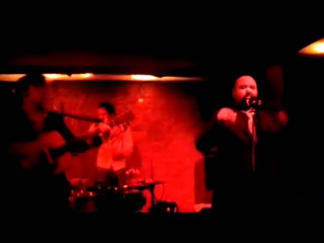 Bob Constant & The Goodbye Horses playing Elephants & Teddy Bears Live in Islington London .wmv