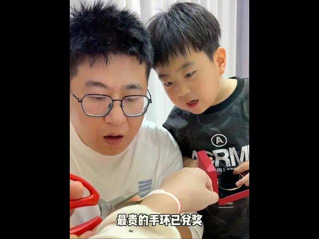 Later  I became a mother like Conan's mother  and met Mr. Hiroshi who loved me  and we had our Xiao