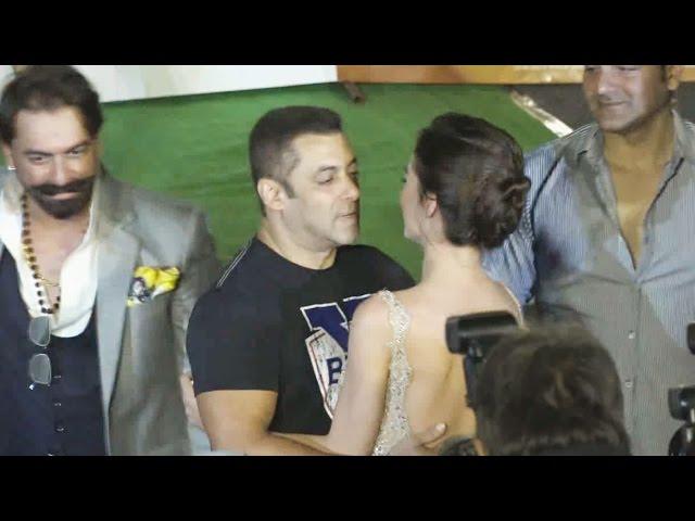 Salman Khan FLIRTS With Amy Jackson At Freaky Ali Trailer Launch