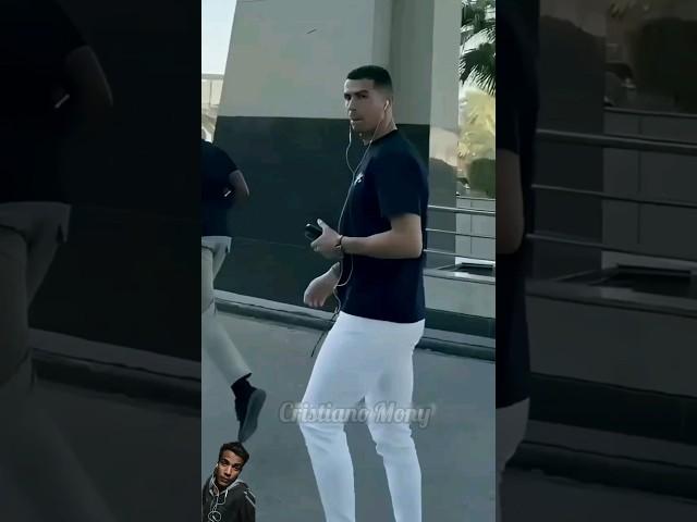 Ronaldo came to wife near the car 