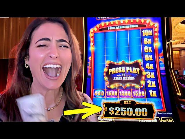 UNBELIEVABLE Vegas Jackpot Pays 6 Months of my Home Mortgage!