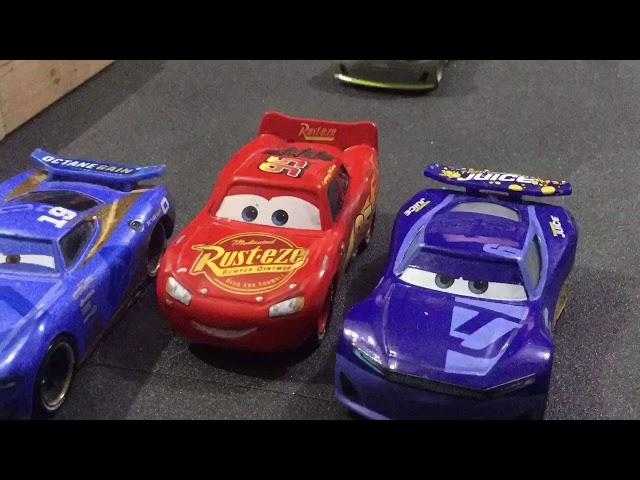 Cars 3 choque del Rayo McQueen - Tueycarsunboxings