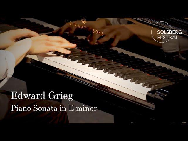 Grieg: Piano Sonata in E minor Op.7 / Robert Neumann