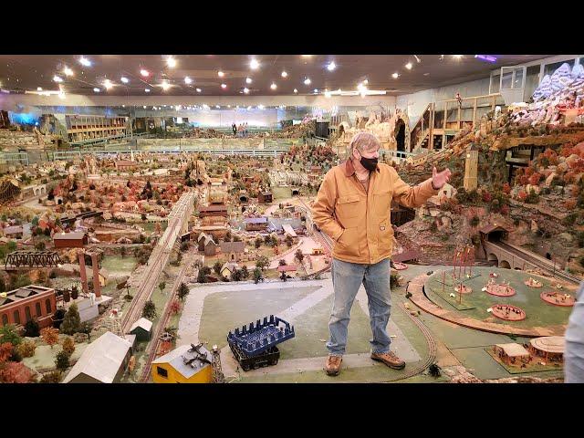 Roadside America auctions massive train display