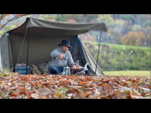 Solo camping to enjoy autumn leaves | Relax by the bonfire for two nights