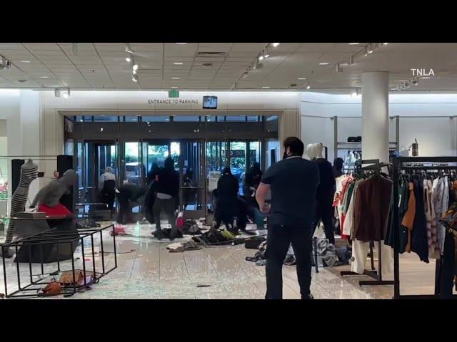 'Flash mob' ransacks Topanga Mall Nordstrom