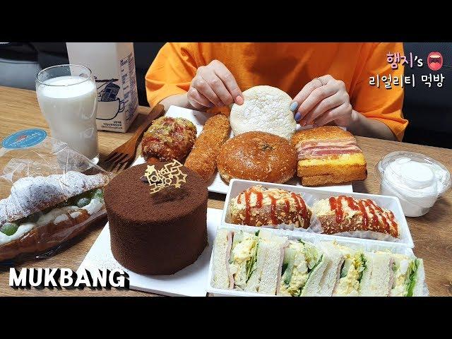 리얼먹방:) 오늘은 빵순이 (ft. 컵라면)  찜질방아님ㅣAssorted Bread (ft. Spicy Cup Noodle) ㅣREAL SOUNDㅣASMR MUKBANGㅣ