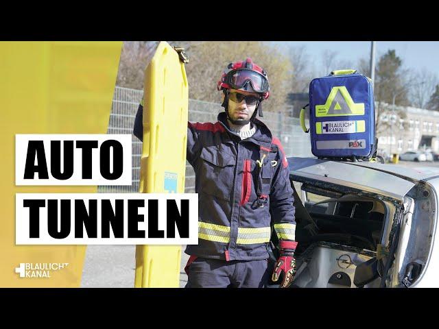 Rettung via Spineboard! Patient aus dem PKW Tunneln! THVU