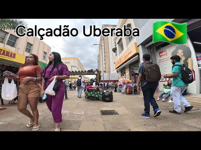 Uberaba MG - O calçadão comercial estava bem movimentado nesse dia