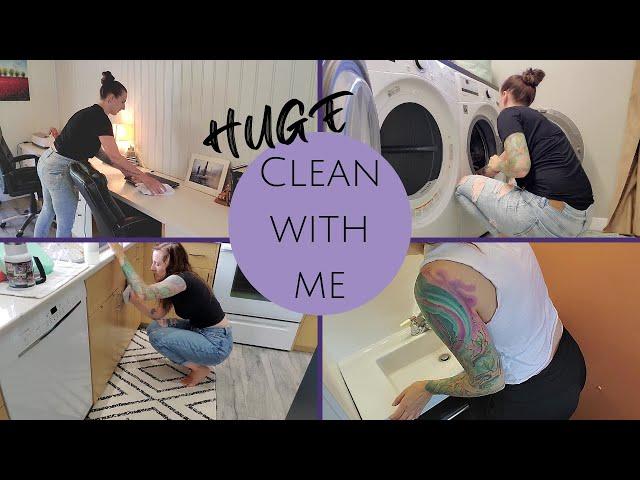 HUGE CLEAN WITH ME | AUGUST CLEANING MOTIVATION