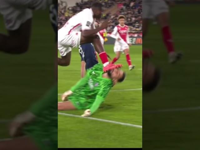 🟥Crazy foul on the goalkeeper️  Donnarumma, Monaco x PSG