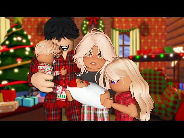 Lily's First Christmas!| Berry Avenue Family Roleplay