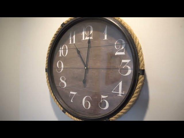 Large Wall Clock Rustic Looking with Rope on edge