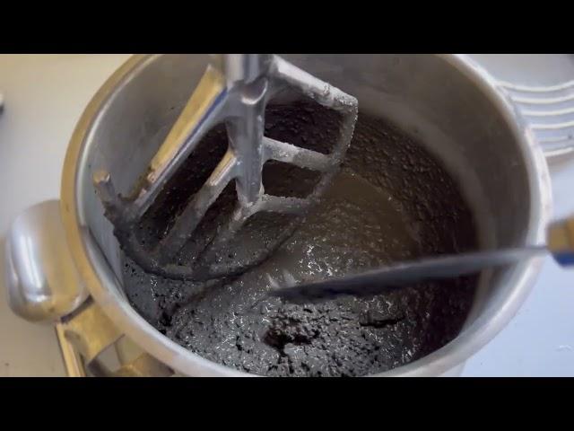 Mixing a UHPC Cast into a UHPC mortar