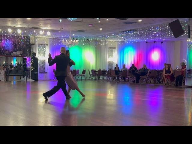 Fernanda & Maximiliano Alvarado. Tango HURACAN. Goldcoast Ballroom Milonga 12/7/2022.