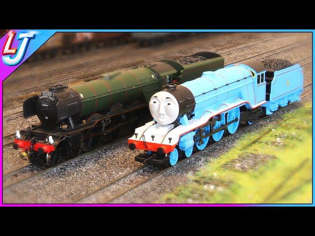 Hornby - Gordon VS Flying Scotsman (Battle of the Brothers)