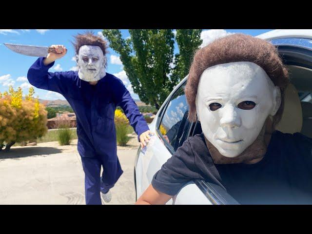 Escaping Michael Myers in Real Life! (Parkour POV Compilation)