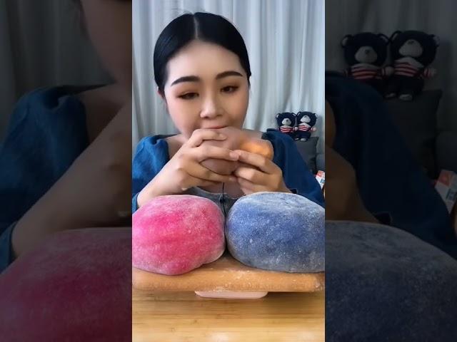 ASMR MOCHI