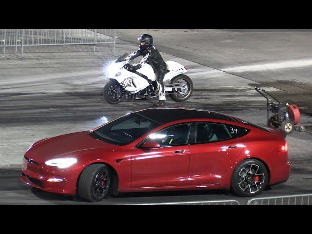 Suzuki Hayabusa vs Tesla Plaid