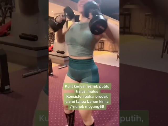 kulit kenyal, putih, mulus, Bantu subscribe ya. #shorts #viral #olahraga #shorst