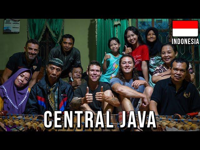 FOREIGNERS experience REAL INDONESIAN CULTURE | Ebeg, Gamelan, Calung | Banyumas @calungkucalungmu1967