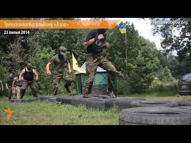 У таборі батальону «Азов» на Харківщині тренують добровольців для відправлення в зону АТО