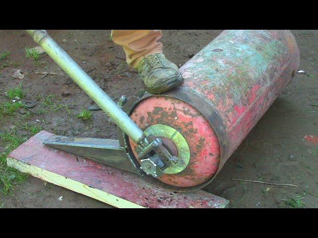 How to easily unscrew the faucet from the cylinder