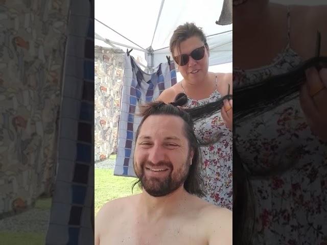 Caravan Haircut - Jamie finally gets his mop trimmed!