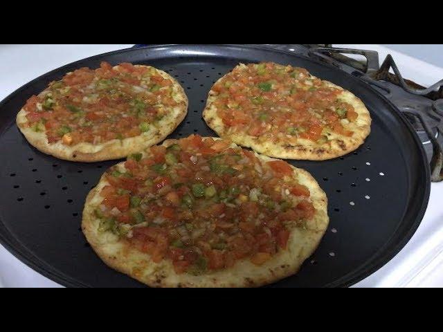 Original Breakfast Recipe: Lebanese Veggie Tomato/Onion Manakeesh (Manoushe, Manakish, Manaqeesh)