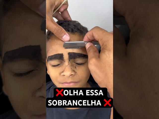 OLHA ESSA SOBRANCELHA  #barbearia #barber #hairstyle #barbershops #barba #disfarçado