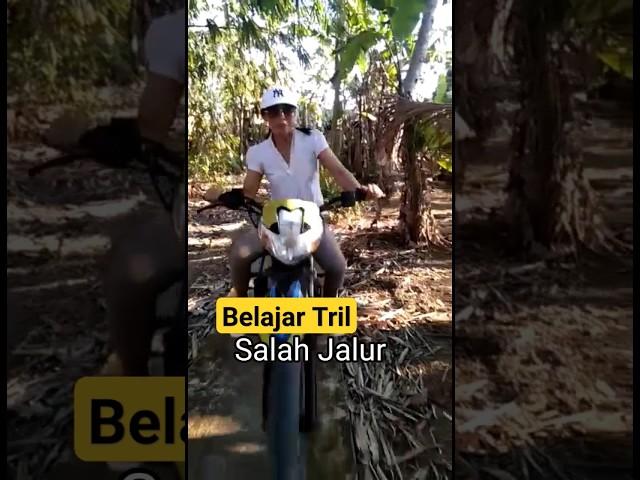 Belajar Tril Salah Jalur #shorts #shortvideo #ceritamalam #motovlog