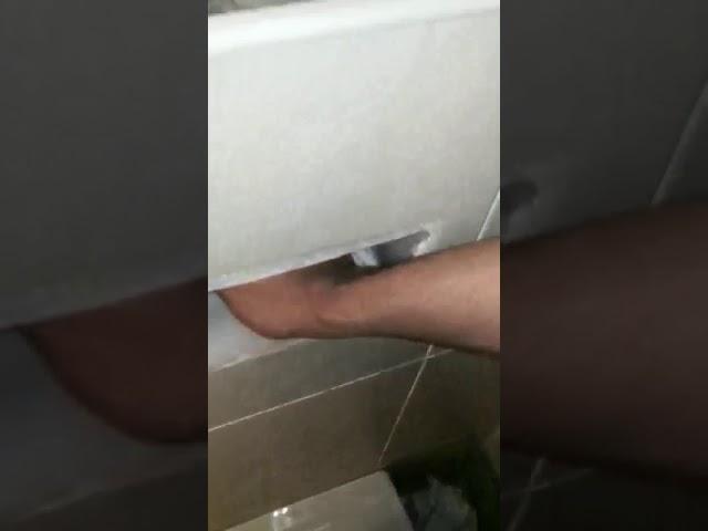 תיקון ניאגרות סמויות 0506555003 תכלת המים. תיקון ללא שבירות והריסות שירות Schwab