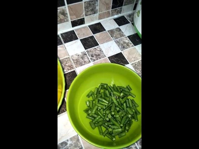Ngintip Bunda Masak