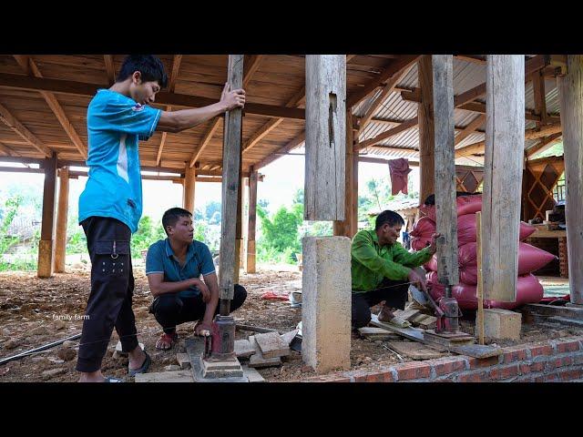 Cooking Pig Food, Adjusting House Columns, Family Dinner | Family Farm